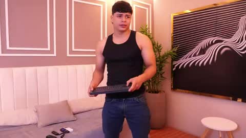 Snapshot of ethan_occonor chatting on May 29, 1:09 pm ethan_occonor online show from May 29, 1:09 pm