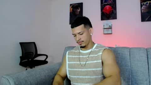 Snapshot of ethan_rodgers01 chatting on July 13, 2:20 pm ethan_rodgers01 online show from July 13, 2:20 pm