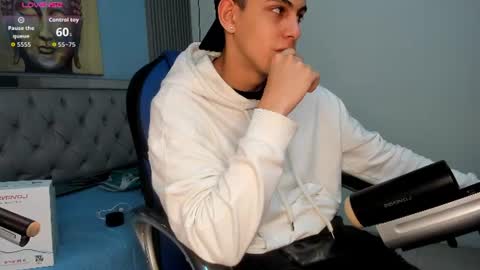 Snapshot of ethanx18 chatting on June 15, 3:42 am ethanx18 online show from June 15, 3:42 am
