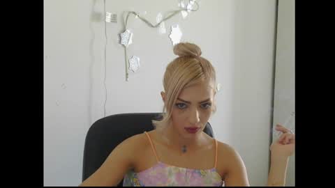 Serena online show from May 20, 8:20 am