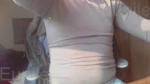 eunile online show from March 23, 7:34 am