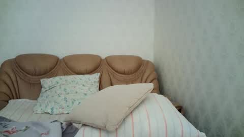 eva00186 online show from October 3, 9:17 am