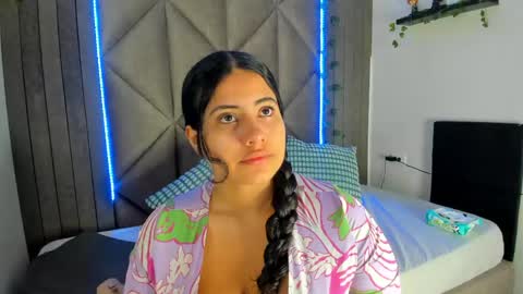 EVA DAEMON  online show from April 18, 11:58 am