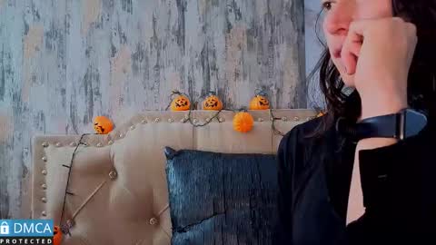 eva delight online show from October 21, 11:11 am