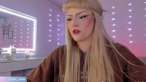 Snapshot of eva_hillss69 chatting on February 24, 10:02 am Eva online show from February 24, 10:02 am