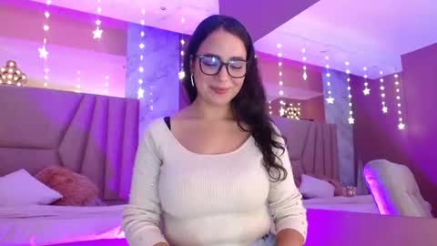 Snapshot of eva_mejia chatting on July 30, 2:27 pm Eva online show from July 30, 2:27 pm