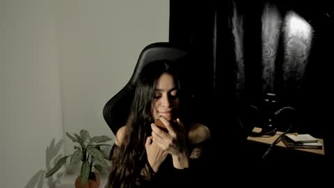 eva_monn online show from December 28, 1:29 am