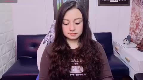 Snapshot of eva_rosell chatting on June 16, 3:25 pm Eva online show from June 16, 3:25 pm