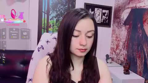 Snapshot of eva_rosell chatting on June 18, 3:27 pm Eva online show from June 18, 3:27 pm