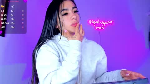 Eva Shinee online show from March 24, 10:31 am