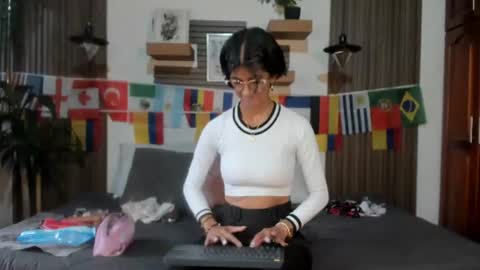 Snapshot of evaa_campbell chatting on July 9, 12:20 pm Eva online show from July 9, 12:20 pm