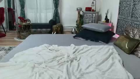 Snapshot of evabarbi chatting on March 12, 9:54 pm evabarbi online show from March 12, 9:54 pm