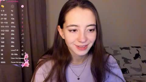 evabradly online show from January 18, 7:17 pm