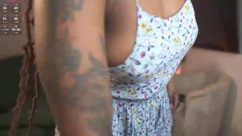 evajacksss_ online show from January 9, 8:43 pm