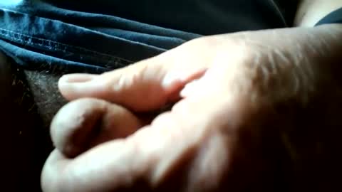 Snapshot of evamale chatting on May 29, 6:28 pm evamale online show from May 29, 6:28 pm