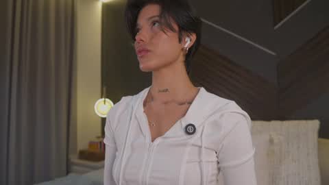 Snapshot of evamorettii chatting on August 2, 6:39 pm Eva Moretti online show from August 2, 6:39 pm