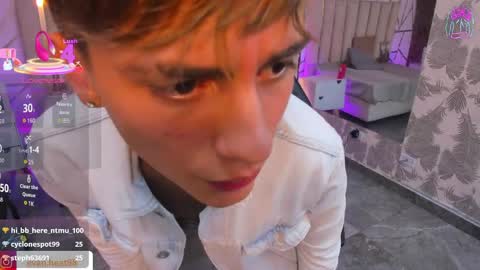 evan_tay online show from April 11, 8:18 am