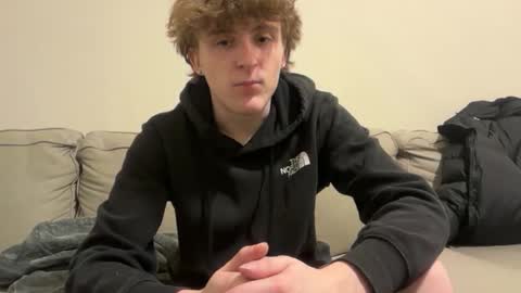 Snapshot of evanbrown333 chatting on November 30, 4:27 am Evan Brown online show from November 30, 4:27 am