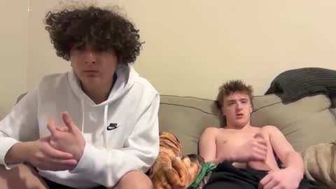 Snapshot of evanbrown333 chatting on February 5, 4:06 am Evan Brown online show from February 5, 4:06 am