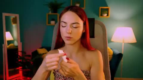Eva  online show from July 7, 1:37 pm