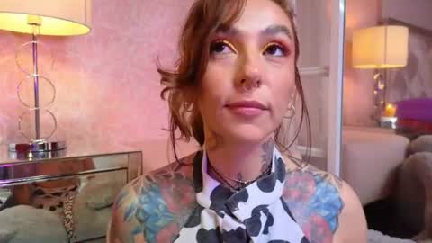 Evangelyne online show from July 10, 3:58 pm
