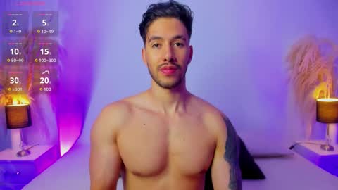 E V A N S online show from October 8, 8:50 pm