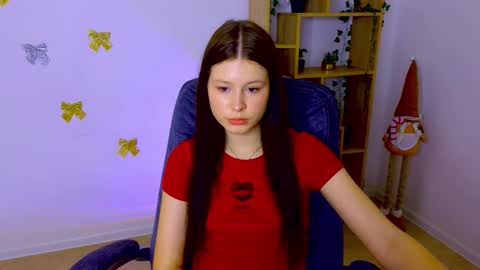 EvaOnyx online show from February 18, 11:17 am