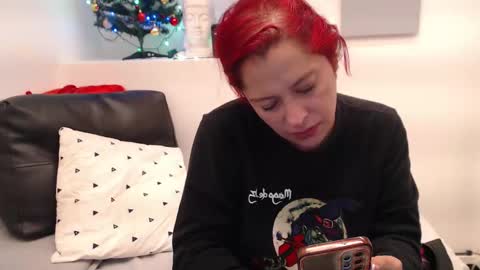 Snapshot of evatwiss chatting on December 22, 1:41 pm Eva Twiss online show from December 22, 1:41 pm