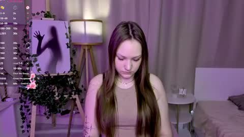 evegreenlee online show from June 14, 7:21 am