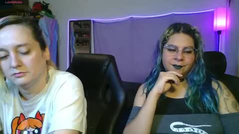 Snapshot of evelan123 chatting on May 8, 7:52 pm Chulal online show from May 8, 7:52 pm