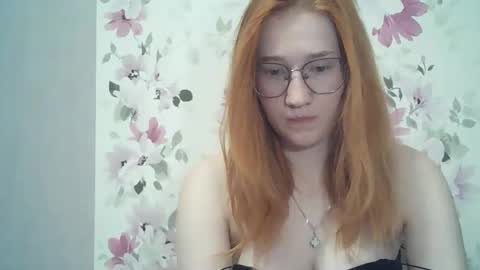 Snapshot of eveliina_shy chatting on April 24, 2:41 pm Evelina online show from April 24, 2:41 pm
