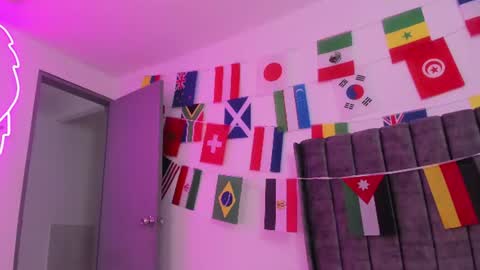 evelin__thompsson online show from July 4, 3:13 am