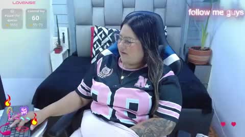Snapshot of evelin_zaens chatting on June 5, 5:36 am evelin zaens online show from June 5, 5:36 am
