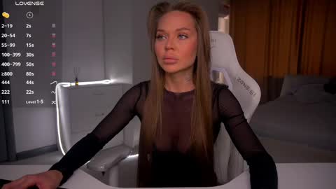 Evelina online show from April 27, 12:25 pm
