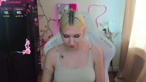 Evelina online show from May 20, 1:12 am