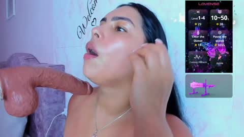 Snapshot of evelinn_belen chatting on May 20, 4:02 pm Evelinn belen online show from May 20, 4:02 pm