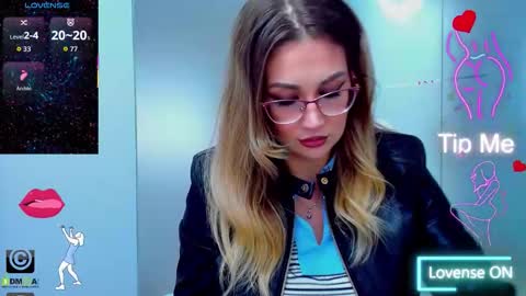 evelyne_rose online show from September 18, 4:58 am