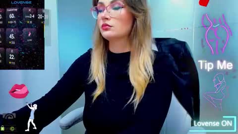 evelyne_rose online show from September 22, 5:09 am