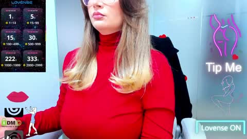 evelyne_rose online show from April 10, 5:12 am