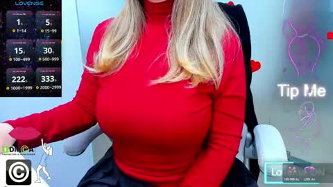 Snapshot of evelyne_rose chatting on April 26, 5:05 am evelyne_rose online show from April 26, 5:05 am