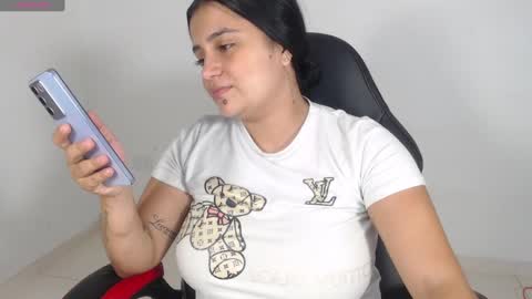 evelin 3 online show from December 20, 1:00 pm