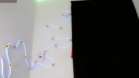 everlin_01 online show from May 21, 7:21 pm
