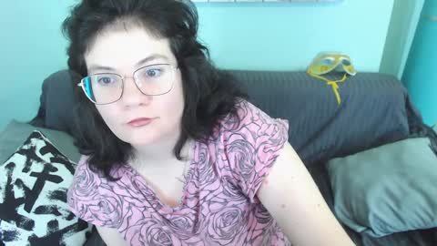 Everly online show from February 7, 7:07 am