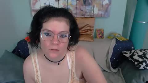 Everly online show from November 8, 12:05 pm