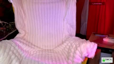 evi_brook online show from April 14, 4:35 pm