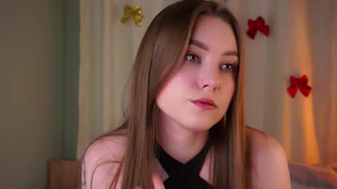 Snapshot of evieconley chatting on February 23, 12:02 pm Lilith online show from February 23, 12:02 pm