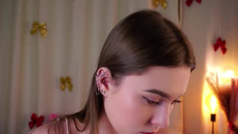 Snapshot of evieconley chatting on February 28, 11:55 am Lilith online show from February 28, 11:55 am