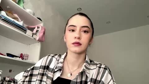 Chloe online show from May 24, 1:38 pm