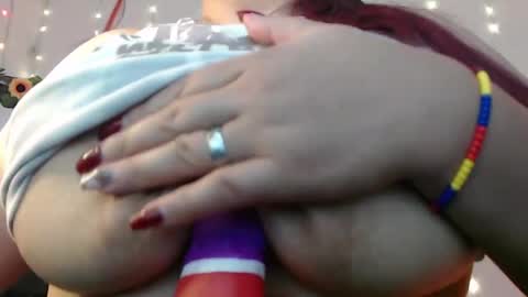 Snapshot of evolethmontenegros chatting on December 13, 2:43 am Evoleth online show from December 13, 2:43 am