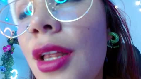 Snapshot of evolethmontenegros chatting on December 16, 10:18 am Evoleth online show from December 16, 10:18 am